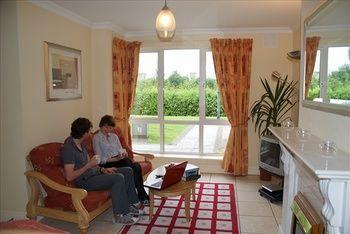Gort Na Coiribe Holiday Village Galway Extérieur photo